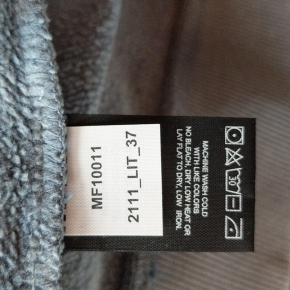 NWOT Cuts Clothing Pullover Split-Hem Sweater - Picture 6 of 14